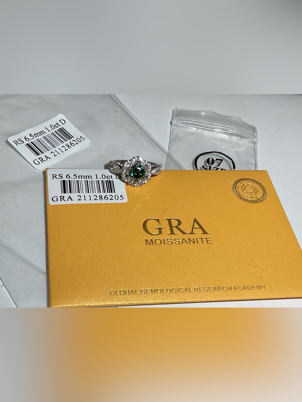 1 Ct Genuine Green Moissanite Halo Ring NWT | GRA Certified | Size 7 | Stunning - Picture 5 of 15